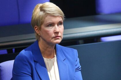 Schwesig bekräftigt Kritik an Einschnitten bei Unterhaltsvorschuss