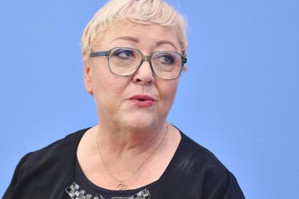 SED-Opferbeauftragte kritisiert Singen der DDR-Hymne