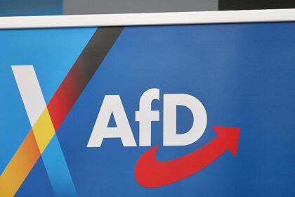 Stauffenberg-Enkel verteidigt AfD-Kranz bei Gedenkfeier
