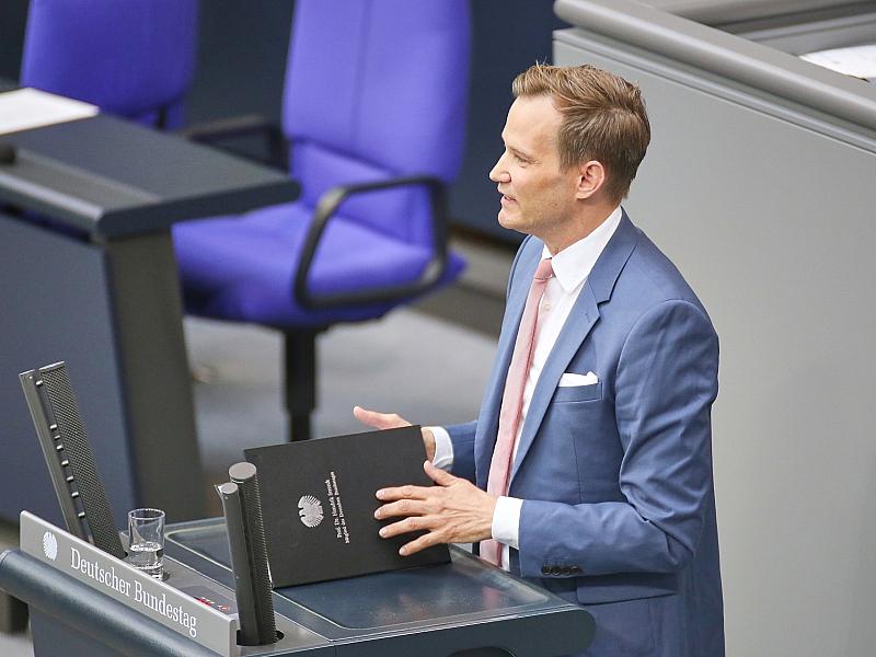 Streeck will Verbot von süßen Vape-Aromen
