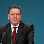 Ukrainischer Ex-Botschafter sieht Schröder als möglichen Vermittler