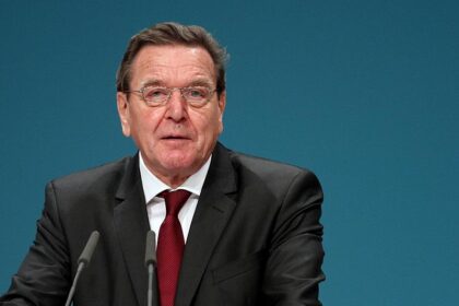 Ukrainischer Ex-Botschafter sieht Schröder als möglichen Vermittler