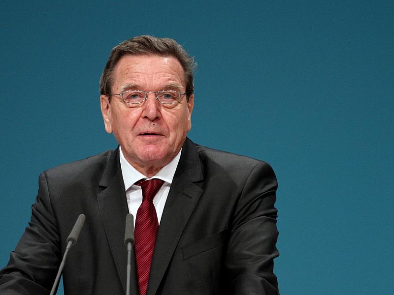 Ukrainischer Ex-Botschafter sieht Schröder als möglichen Vermittler