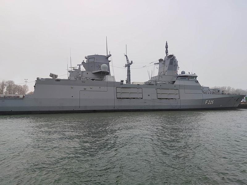 Umfrage: Nachbarn fühlen sich durch stärkere Bundeswehr sicherer