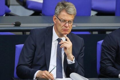Unruhe in CDU wegen geplanter Entlassung Schnieders