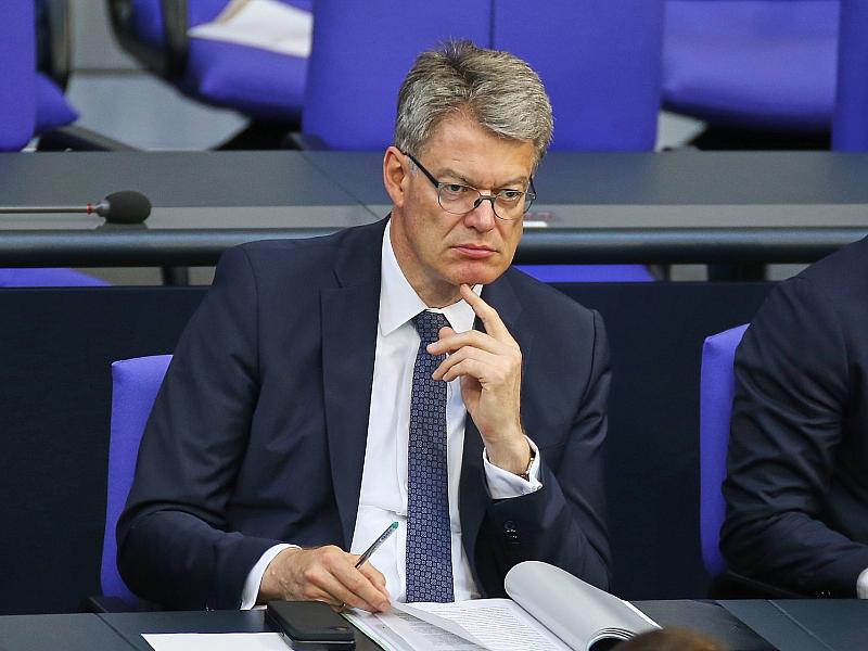 Unruhe in CDU wegen geplanter Entlassung Schnieders