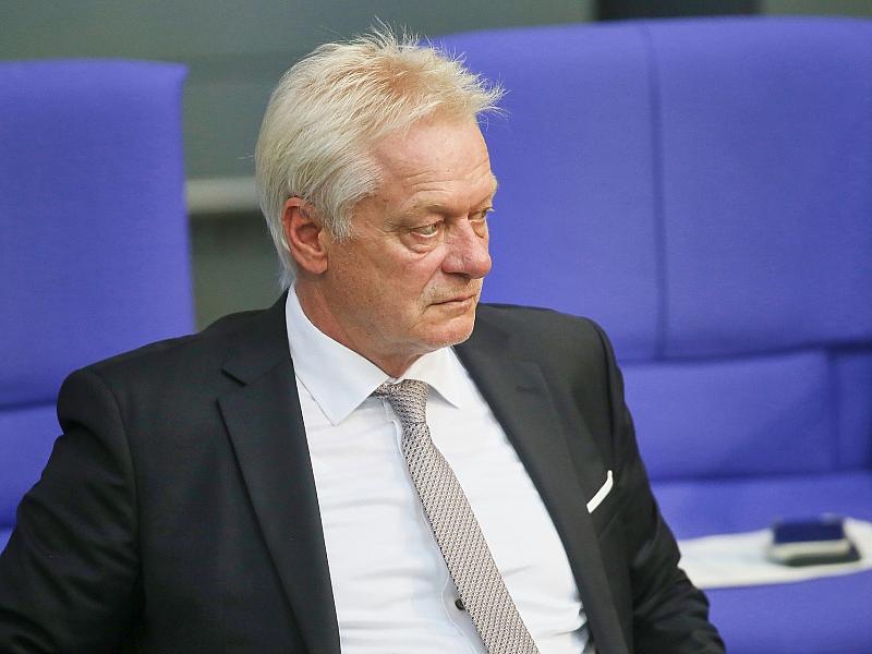 Verbraucherschützerin kritisiert Rainers Bürokratieabbaugesetz
