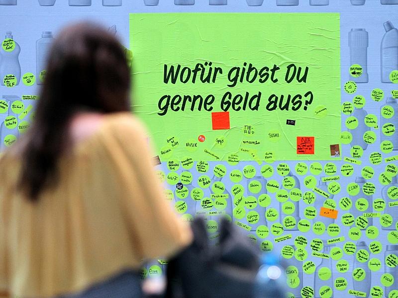 Verbraucherstimmung verharrt auf niedrigem Niveau