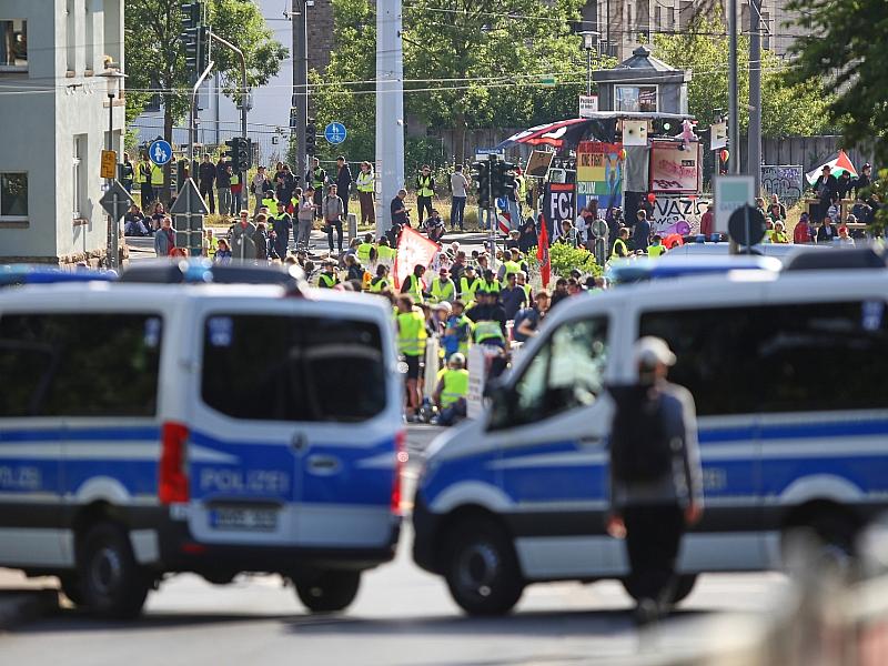Vereinzelte Ausschreitungen bei Anti-AfD-Protesten in Erfurt