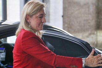 Warken verteidigt Abschaffung telefonischer Krankschreibung