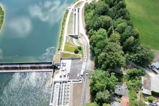 Freie Bahn für Fische: Neue Fischwanderhilfe am Lech in Landsberg nimmt Betrieb auf