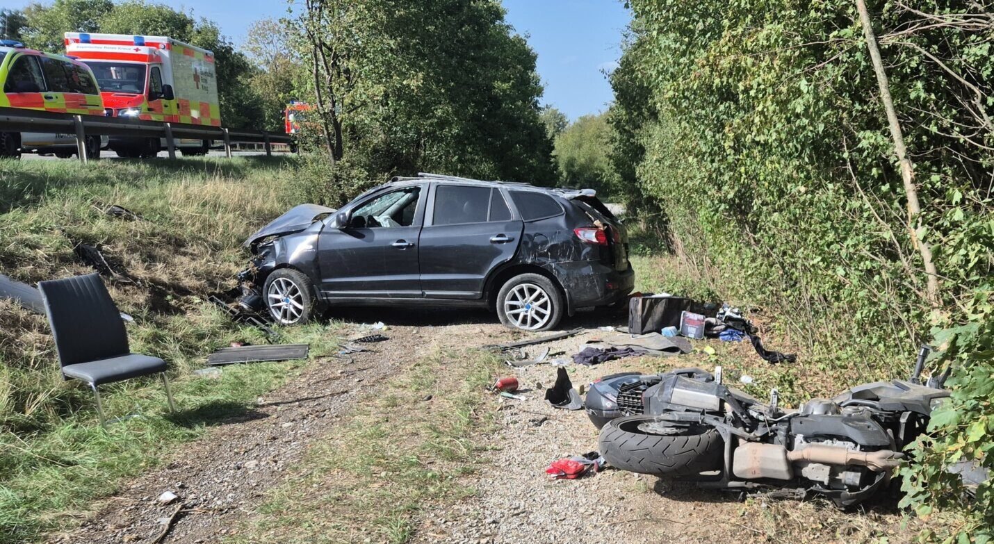 Pkw überschlägt sich  – Drei Verletzte bei schwerem Unfall bei Bad Wörishofen