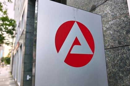 Anteil befristet Beschäftigter leicht gesunken