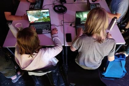 Anteil junger Menschen weiterhin historisch niedrig