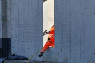 Auftragseingang im Bauhauptgewerbe legt deutlich zu