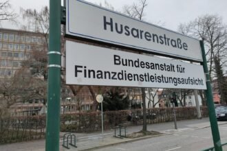 Bafin zieht in frühere Bahn-Zentrale in Frankfurt