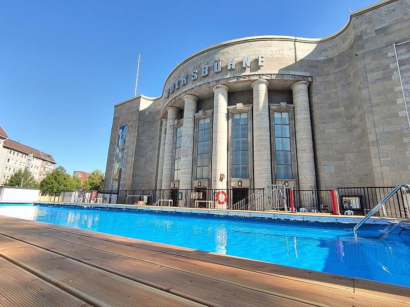 Berliner Volksbühne sagt Event wegen Sicherheitsbedenken ab