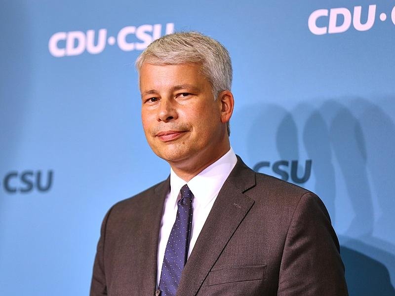 Bilger sieht Restrisiko für Drohnen-Anschläge an Flughäfen