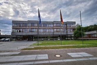 Bundesverfassungsgericht ermahnt Bundestag zu zügiger Wahlprüfung