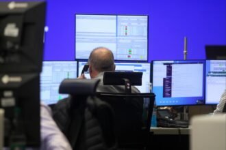 Dax am Mittag leicht im Plus – Unsicherheit bei US-Geldpolitik