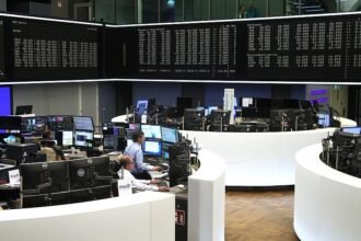 Dax geht mit Gewinnen ins Wochenende