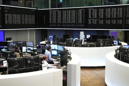 Dax geht mit Gewinnen ins Wochenende