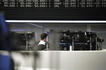 Dax nach Zickzackkurs wieder leicht im Plus – Telekom vorn