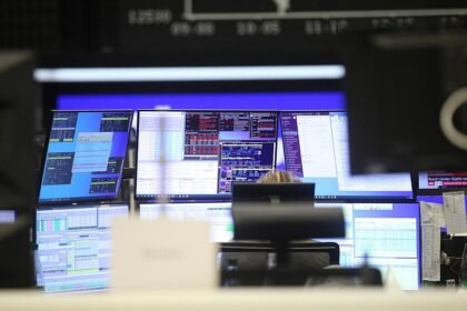 Dax rutscht auf Vortagesniveau – Anleger werden vorsichtiger