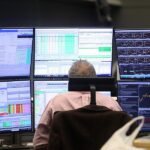 Dax schließt knapp über 26.000-Punkte-Marke – Ölpreis sinkt
