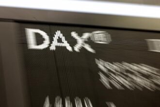 Dax startet im Minus – Leitindex vor Belastungstest