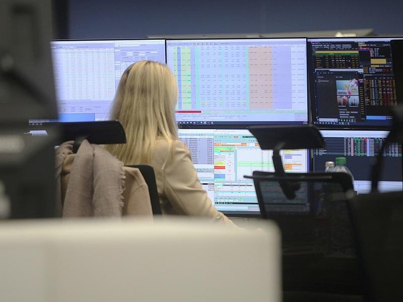 Dax startet kaum verändert – Anleger im Wartemodus