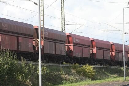 DB Cargo reaktiviert alte Güterwagen wegen Niedrigwasser