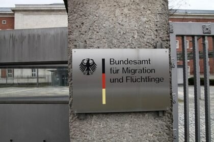Deutlich mehr freiwillige Ausreisen abgelehnter Asylsuchender