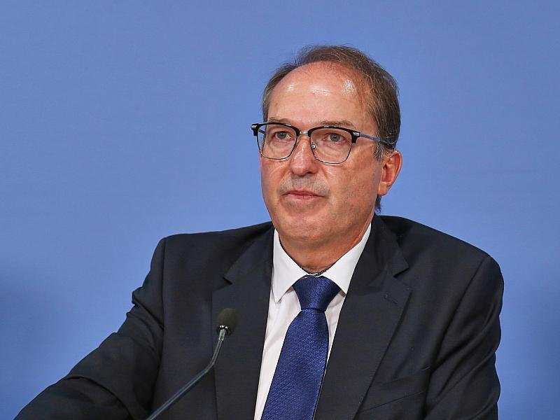 Dobrindt versichert: Kein “Kontrollverlust” wie 2015