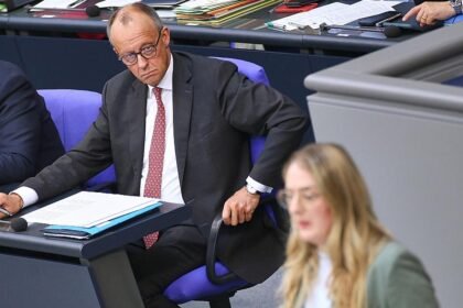 Dröge wirft Merz Schweigen in Klimakrise vor