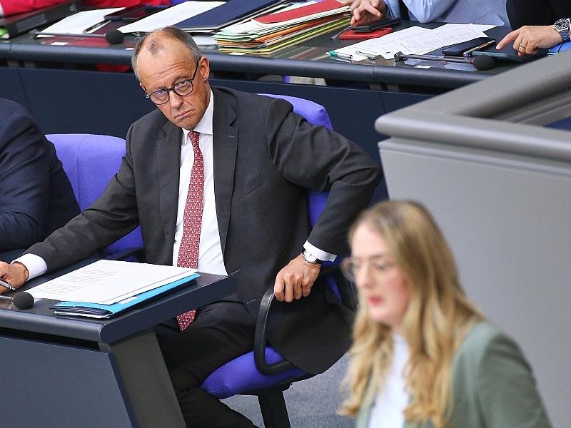 Dröge wirft Merz Schweigen in Klimakrise vor