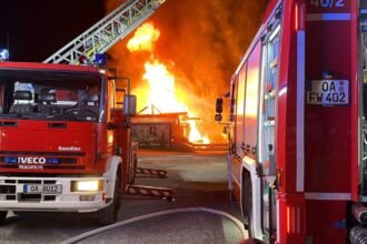 Bekannte Alpe Mohr bei Oberstaufen bis auf die Grundmauern abgebrannt – Großeinsatz mit über 100 Einsatzkräften