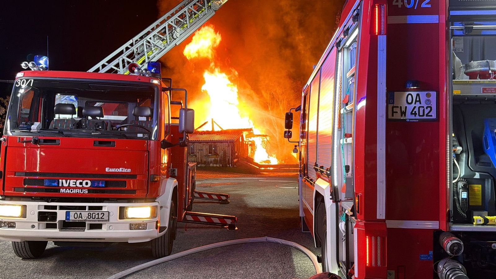 Bekannte Alpe Mohr bei Oberstaufen bis auf die Grundmauern abgebrannt – Großeinsatz mit über 100 Einsatzkräften