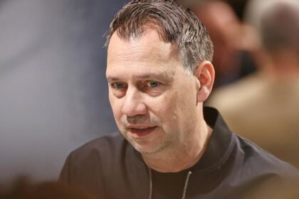 Fitzek fordert Handy-Verbot im Schlafzimmer