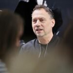 Fitzek: Ich schreibe zu viele Sätze mit Komma und “dass”