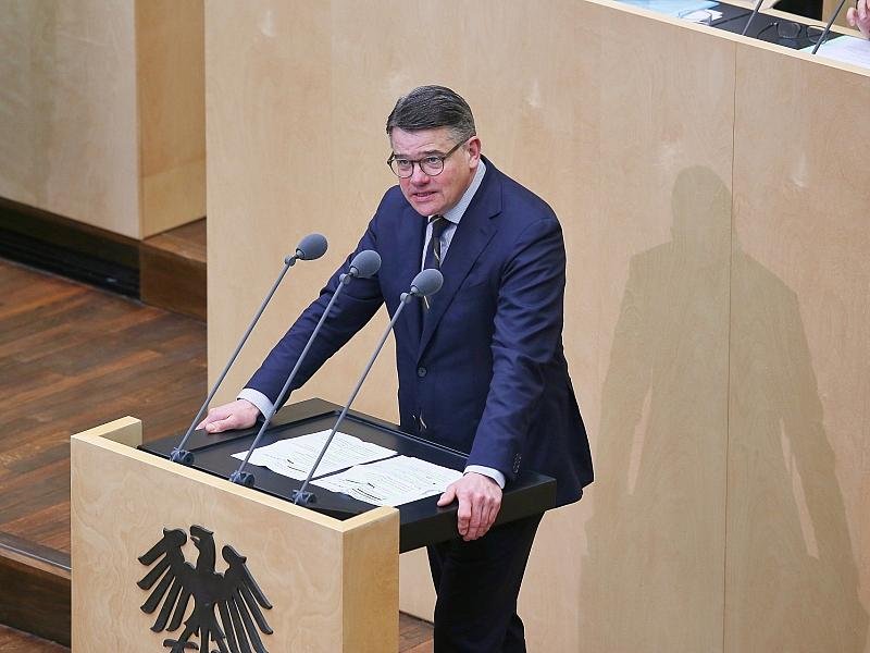 Frei: Rhein könnte gutes Staatsoberhaupt sein