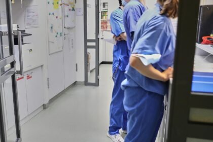 Gesamtmetall fordert “massive Einsparungen” im Gesundheitswesen
