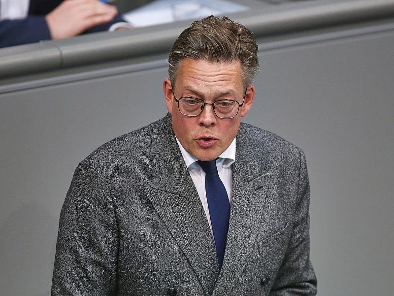 Grüne fordern Stärkung der Kontrolle bei Nachrichtendienstreform