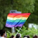 Grüne kritisieren Prien wegen Kürzung von CSD-Förderung