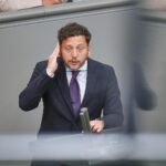 Grünen-Chef kritisiert Attestpflicht als “Quatsch”