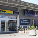Betrunkener greift Paar in Neuburger Supermarkt an – Polizei stoppt ihn auf der B16