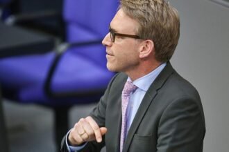 Henrichmann will Geheimdienste zu Cyber-Präventivschlägen befähigen
