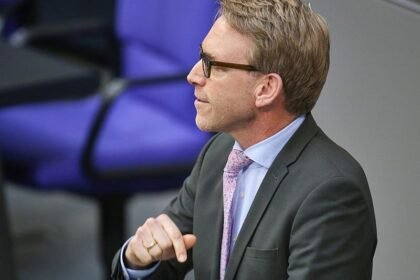 Henrichmann will Geheimdienste zu Cyber-Präventivschlägen befähigen
