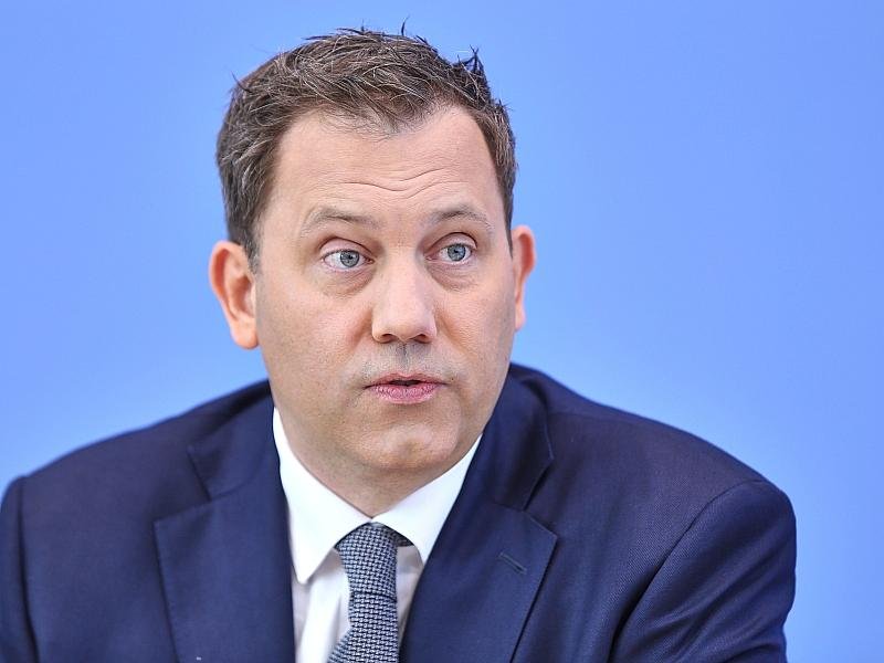 Klingbeil verspricht Start-ups bessere Steuerbedingungen