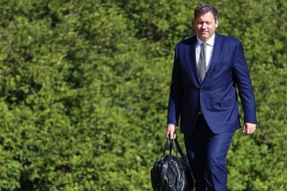 Klingbeil will härteren Kurs im Umgang mit China